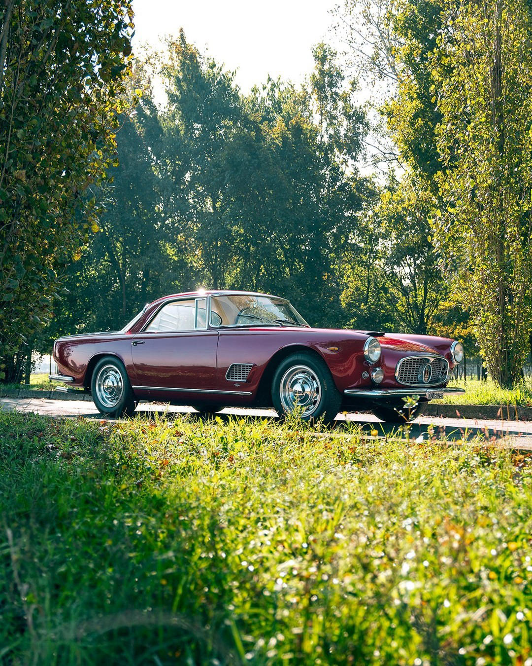 image  1 Maserati - Let your classic shine, just like this breathtaking 3500 GT